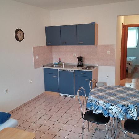 Apartments Bellus Mare Мали-Лошинь Экстерьер фото